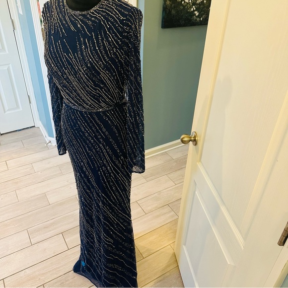 Mac Duggal 5240 Beaded Column Gown Size 4 Midnight Blue Long Sleeves $598 NWT - Picture 8 of 14